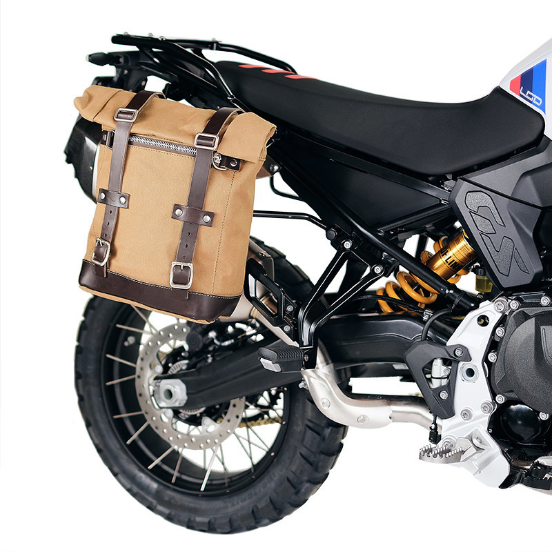 10L–14L canvas side pannier + right-hand mount for the F 900GS – L'atelier Bleu Motostore