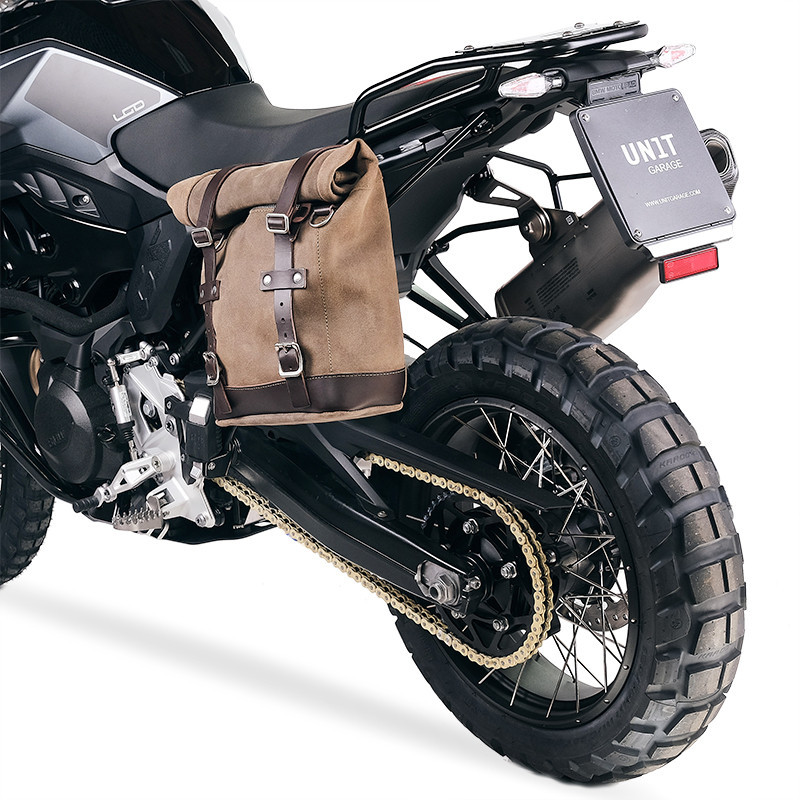 10L–14L suede side pannier + left-hand mount for the F 900GS – L'atelier Bleu Motostore