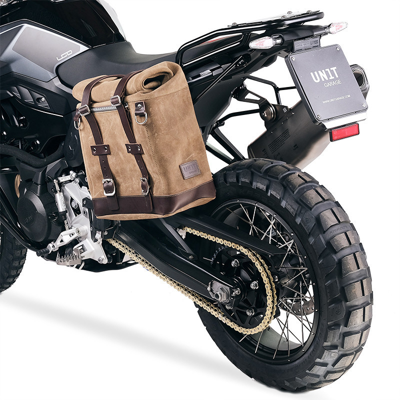 22L–30L suede side pannier + left-hand mount for the F 900GS – L'atelier Bleu Motostore