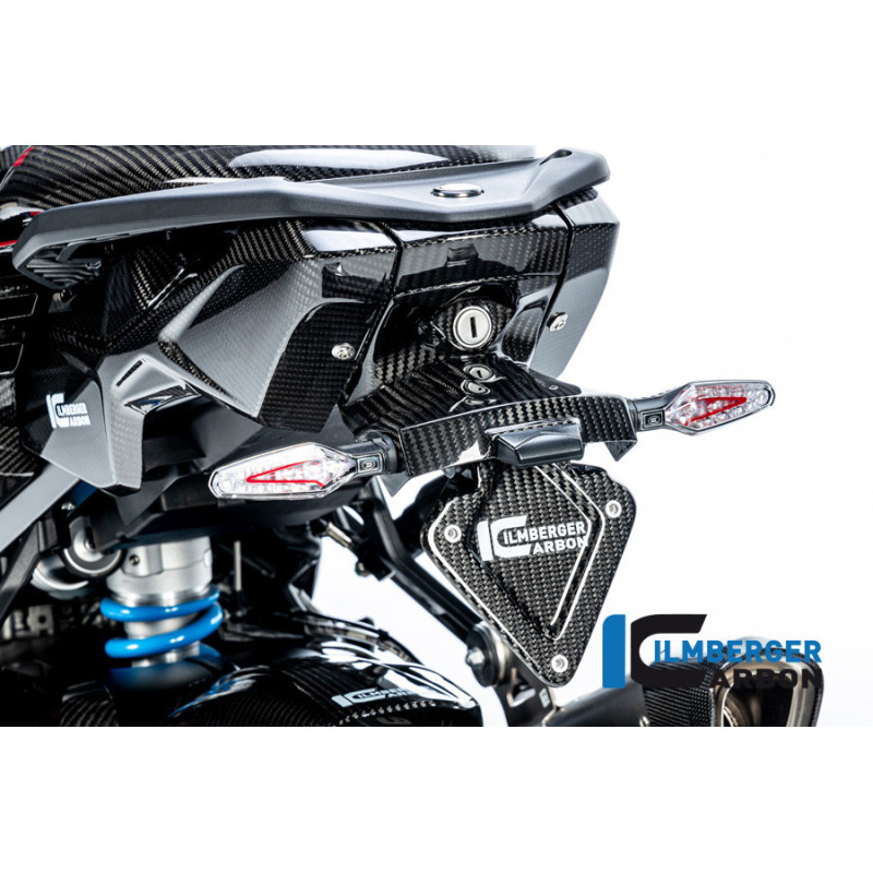 Support de plaque carbone pour BMW M 1000 XR | Ilmberger Carbon