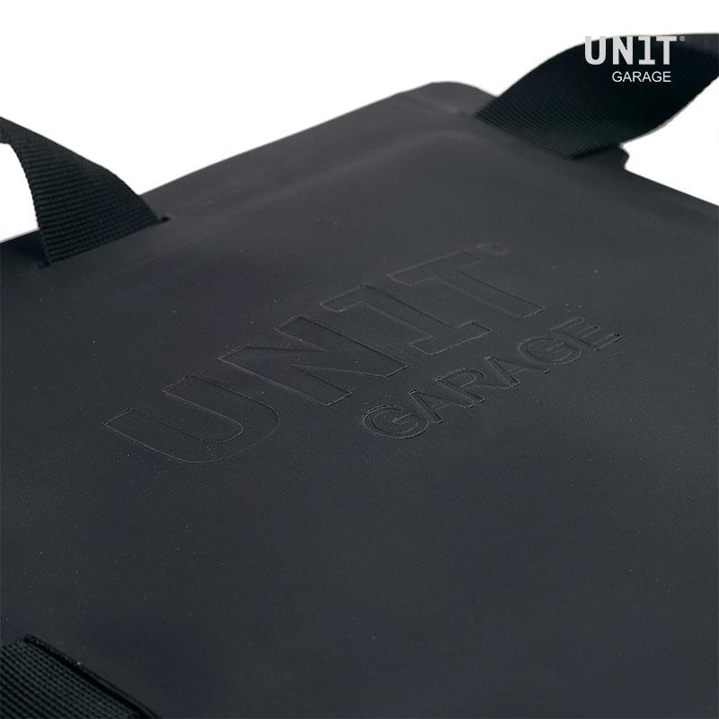 Adjustable Hypalon pannier rack + left-hand bracket for the F 900GS – L'atelier Bleu Motostore
