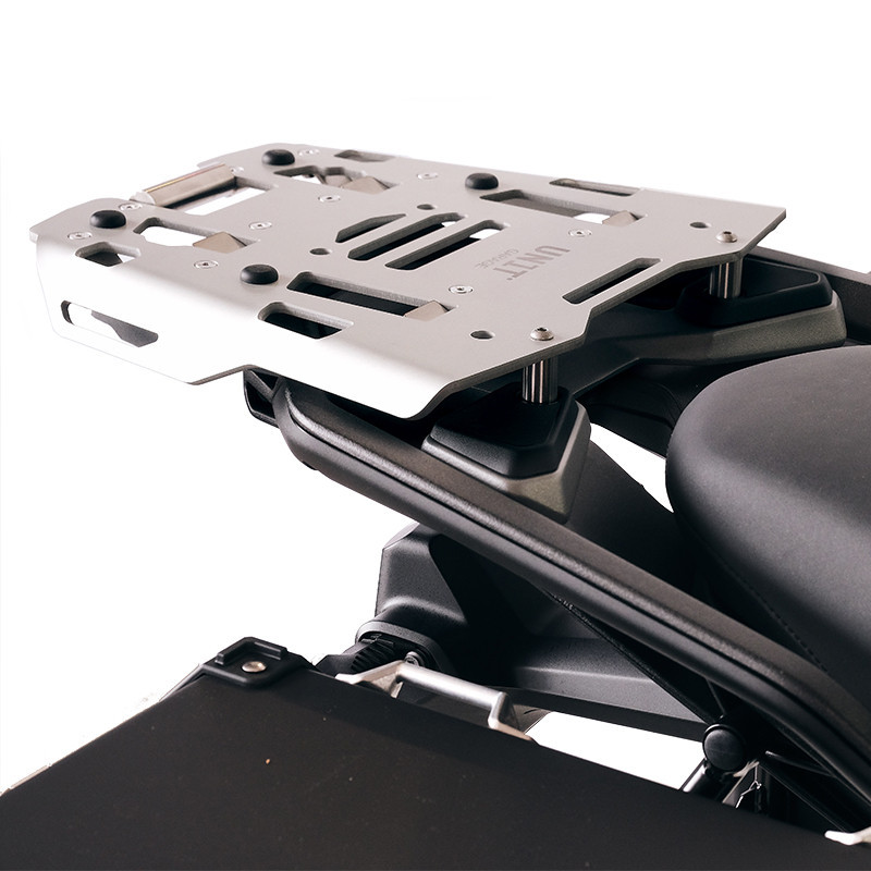 Adapter plate for genuine BMW top case – L'atelier Bleu Motostore