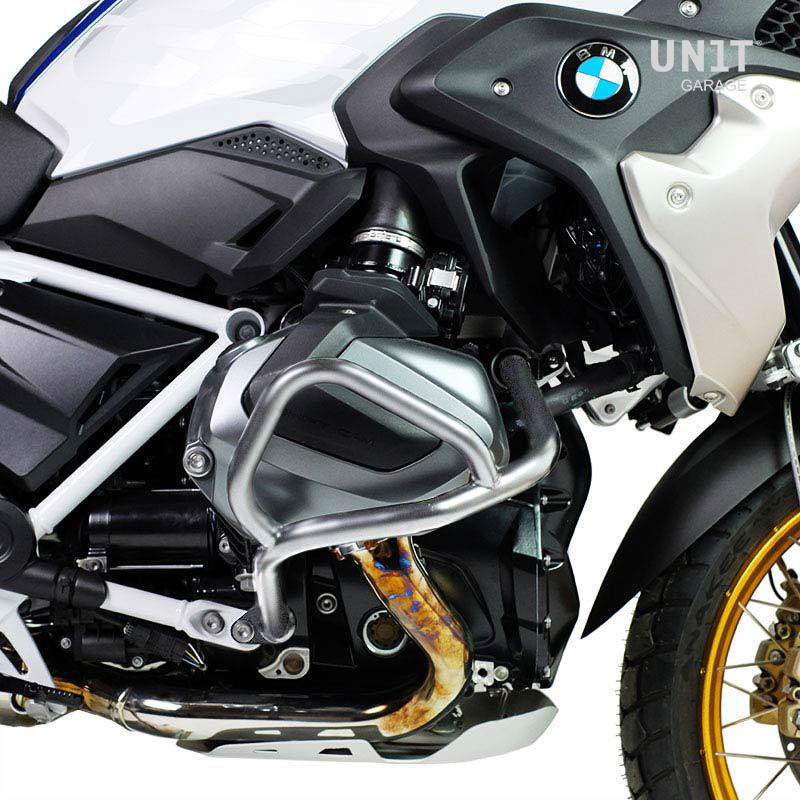 Traveler stainless steel crash bars for the R 1200GS/GSA and R 1250GS/GSA – L'atelier Bleu Motostore