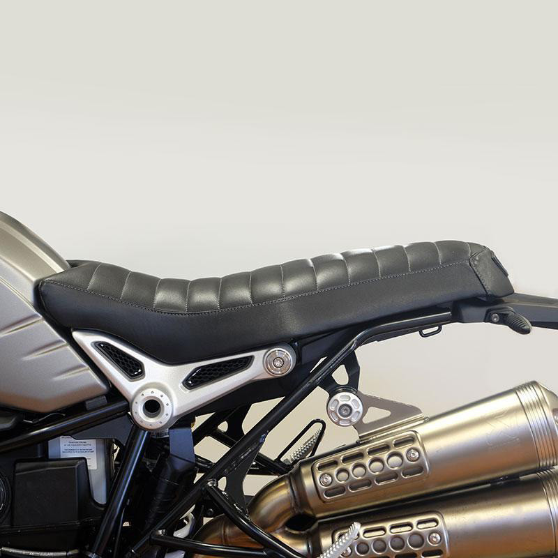 Two-seater leather seat for the R nineT – L'atelier Bleu Motostore