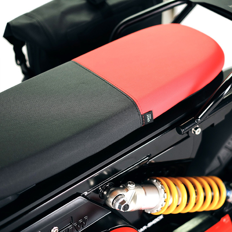 Saddle cover for CE 02 – L'atelier Bleu Motostore