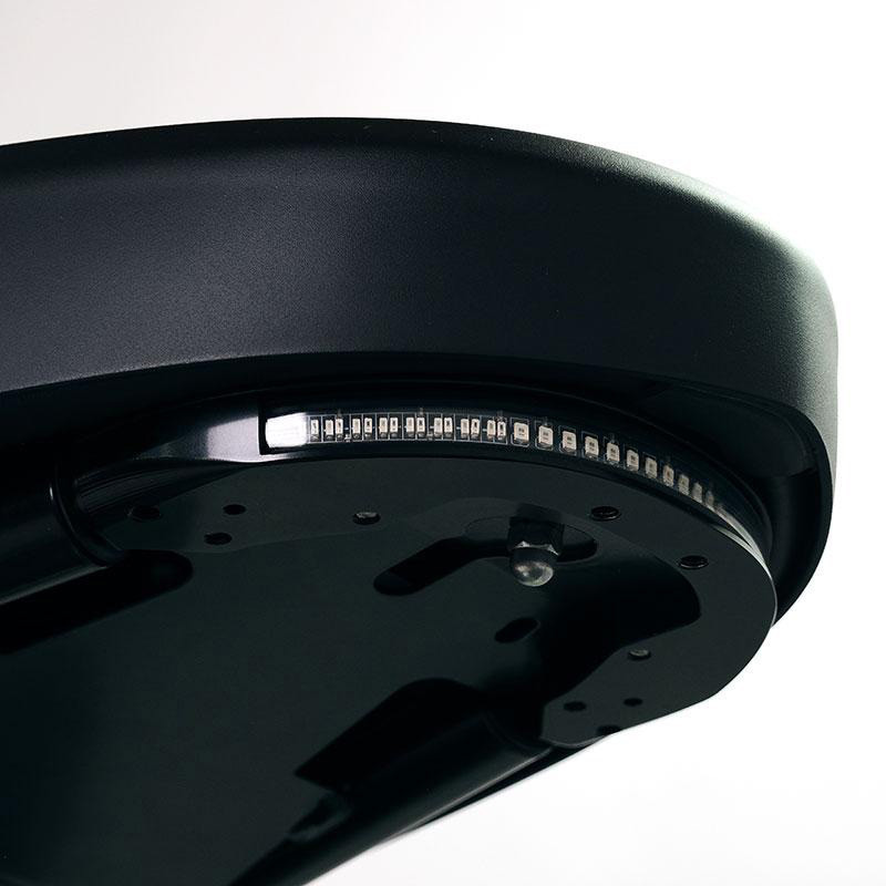 Integrated LED rear light for the R 18 – L'atelier Bleu Motostore