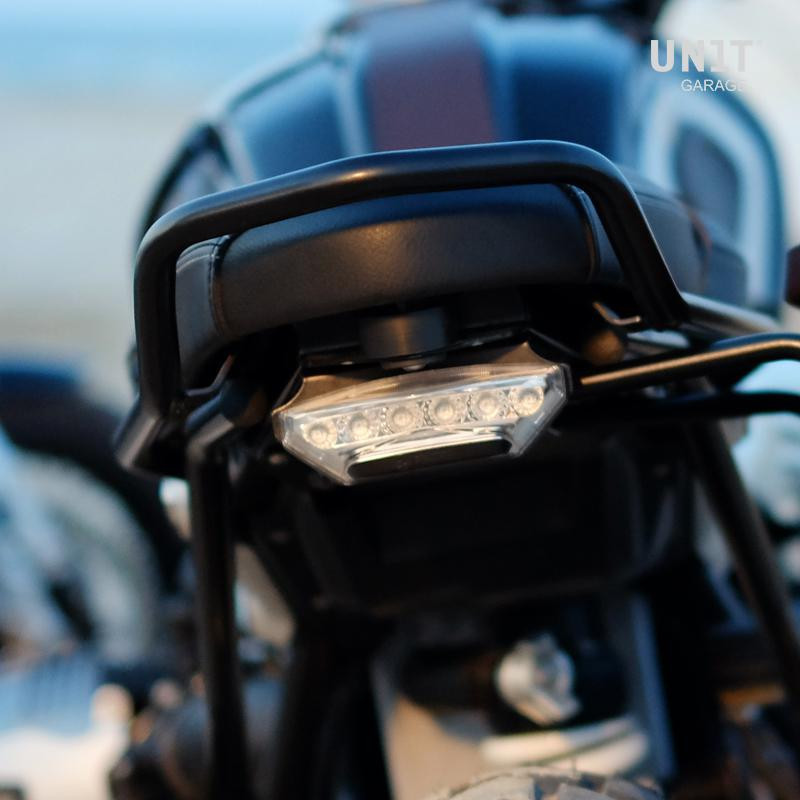 Black passenger handle for the R nineT – L'atelier Bleu Motostore
