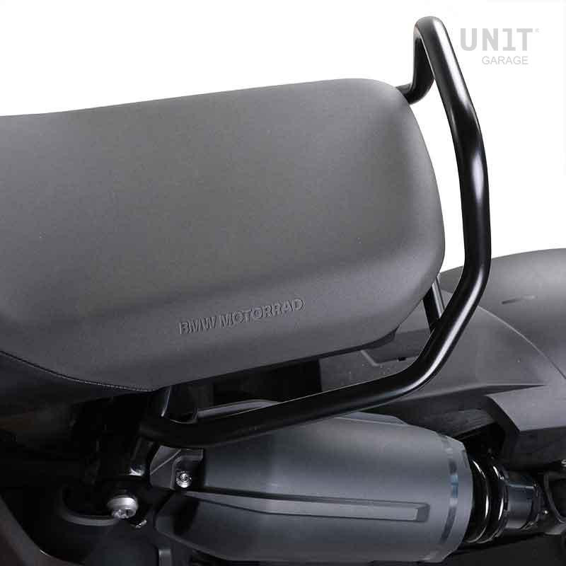  Poignée passager noire pour CE 04 - L'atelier Bleu Motostore