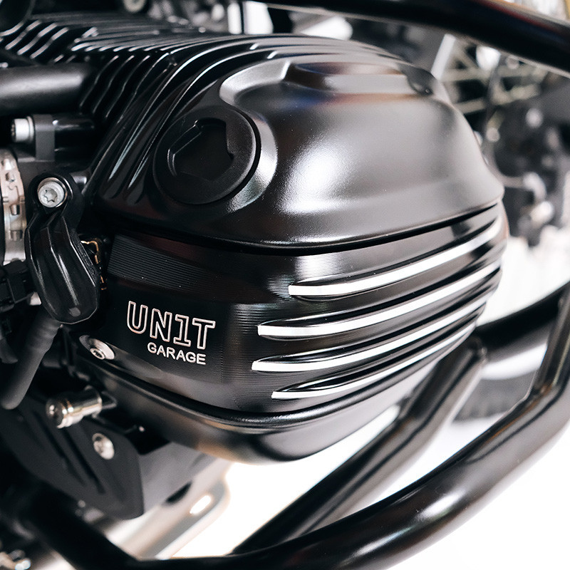  Couvercle de bobines d'allumage noires pour R 12 - L'atelier Bleu Motostore