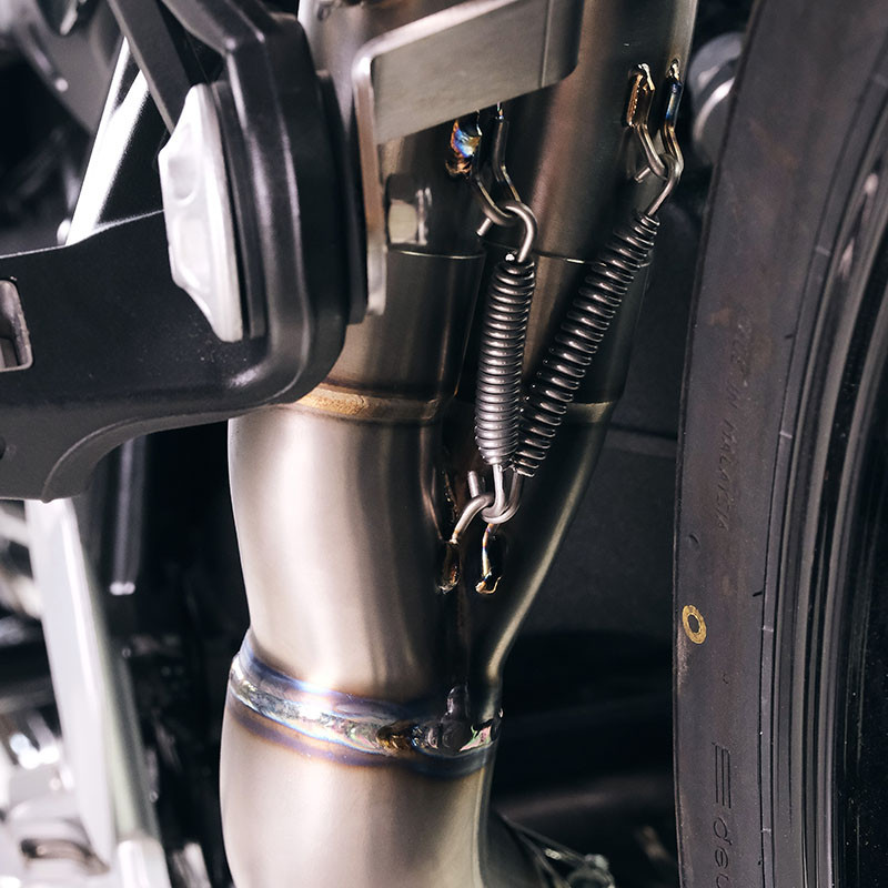 Silencieux échappement haut en titane pour R 12 nineT - L'atelier Bleu Motostore