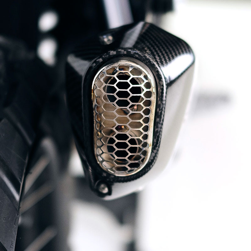 Rad silencer with carbon heat shield for the BMW R 1300 GS