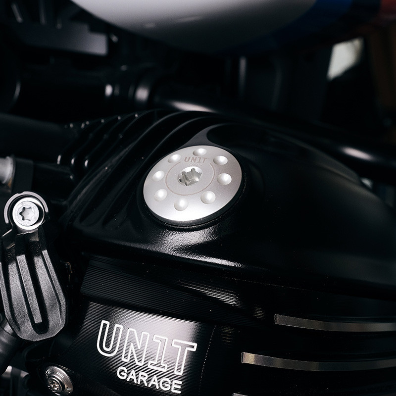  Bouchon de carter moteur 1200 Argent - L'atelier Bleu Motostore