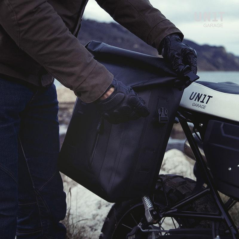 Khali TPU side panniers + brackets for the R nineT – L'atelier Bleu Motostore