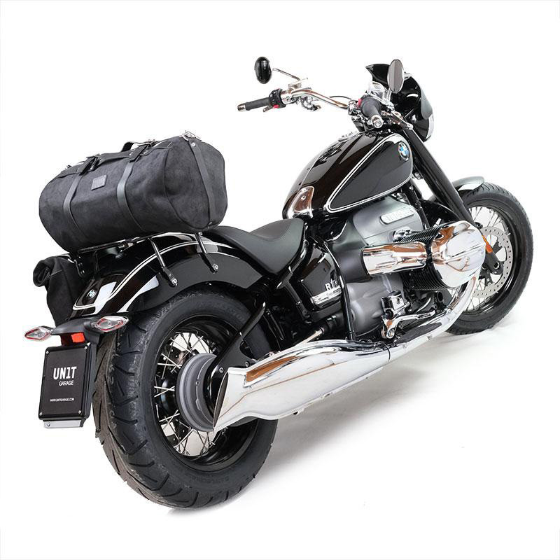 Rear touring pannier mount for the R 18 – L'atelier Bleu Motostore