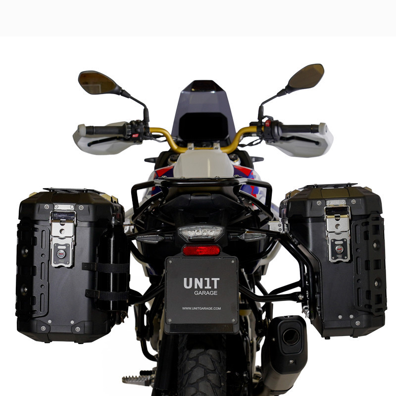 Pair of Atlas aluminium panniers (39L + 32L) + Atlas mounting brackets for the F 450 GS – L'atelier Bleu Motostore