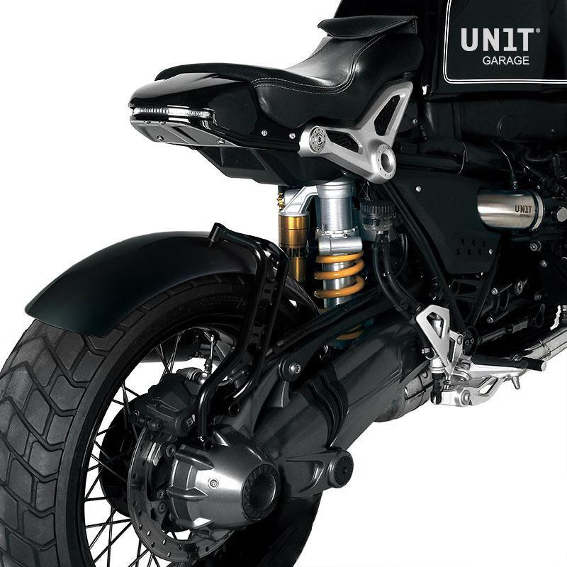 Pure and Racer in Satin Black – L'atelier Bleu Motostore
