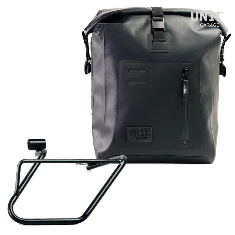 Sacoche latérale Khali en TPU 20L-26L + support droit pour CE 04