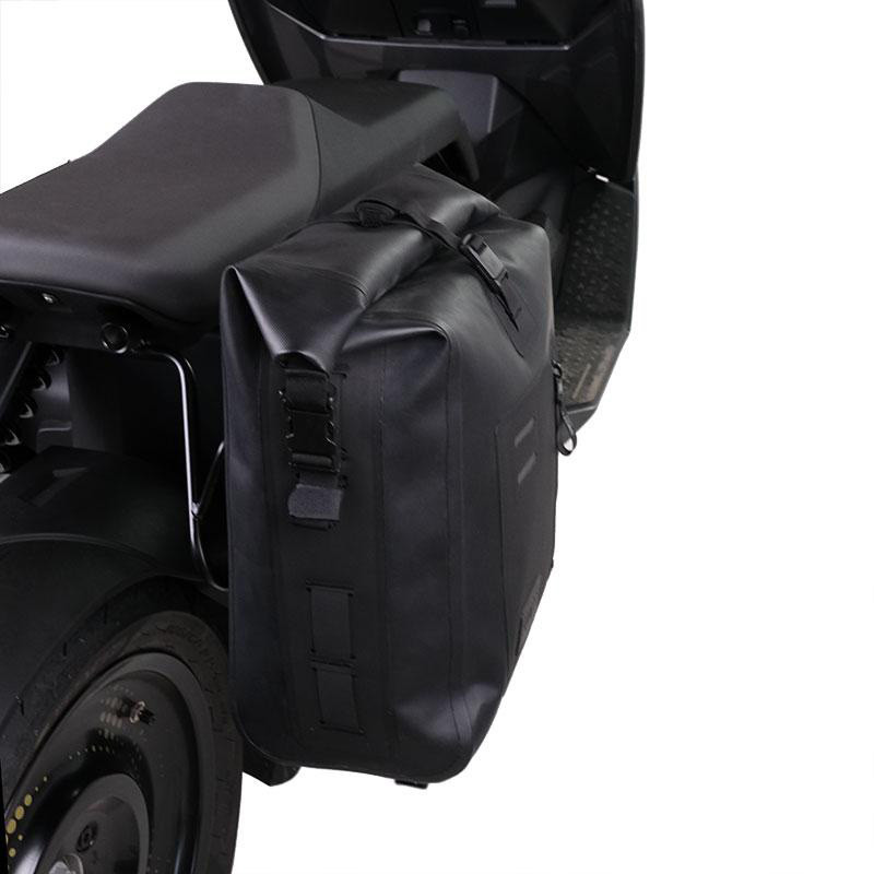 Khali TPU side pannier, 20L–26L, with right-hand mount for the CE 04