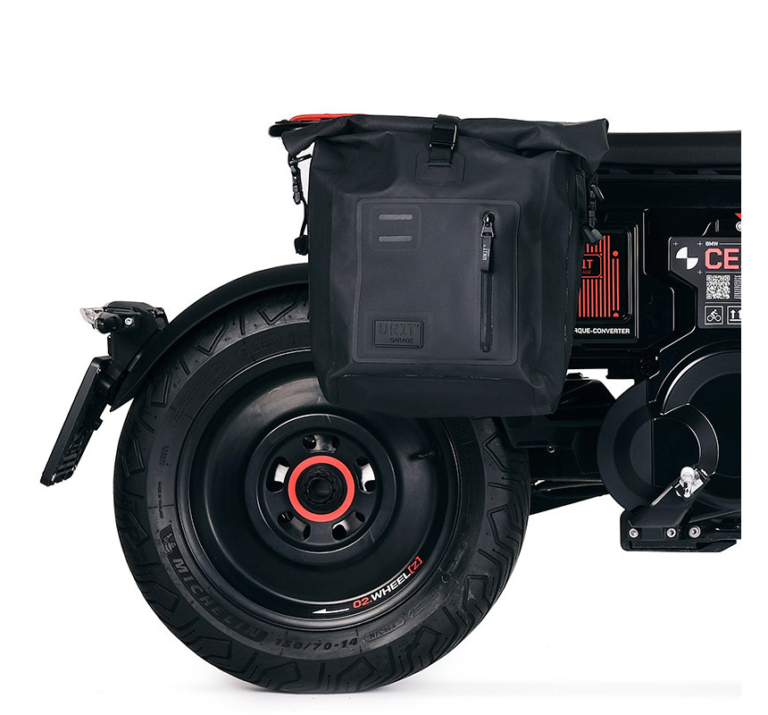 Khali TPU side pannier, 20L–26L, with right-hand mount for CE 02