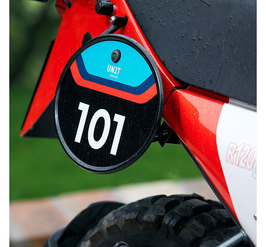 White adhesive numbers - L'atelier Bleu Motostore