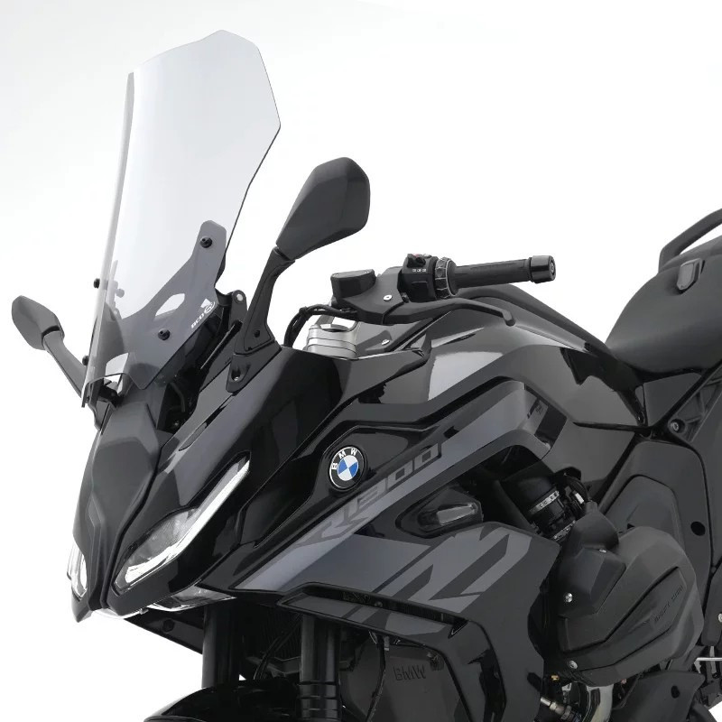 Raised wind deflector for the R 1300 RS