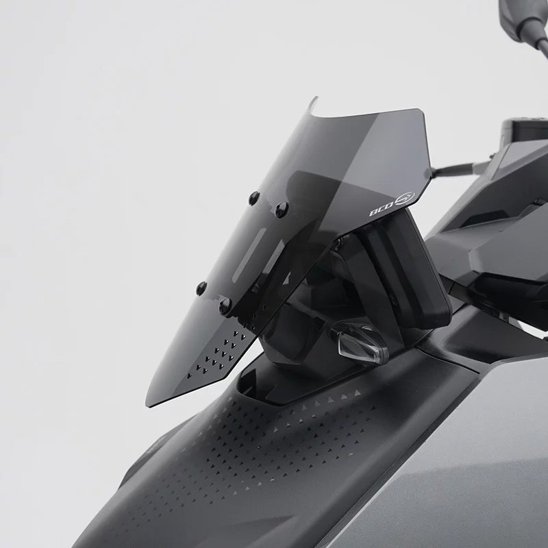 Saute-vent sport pour CE 04